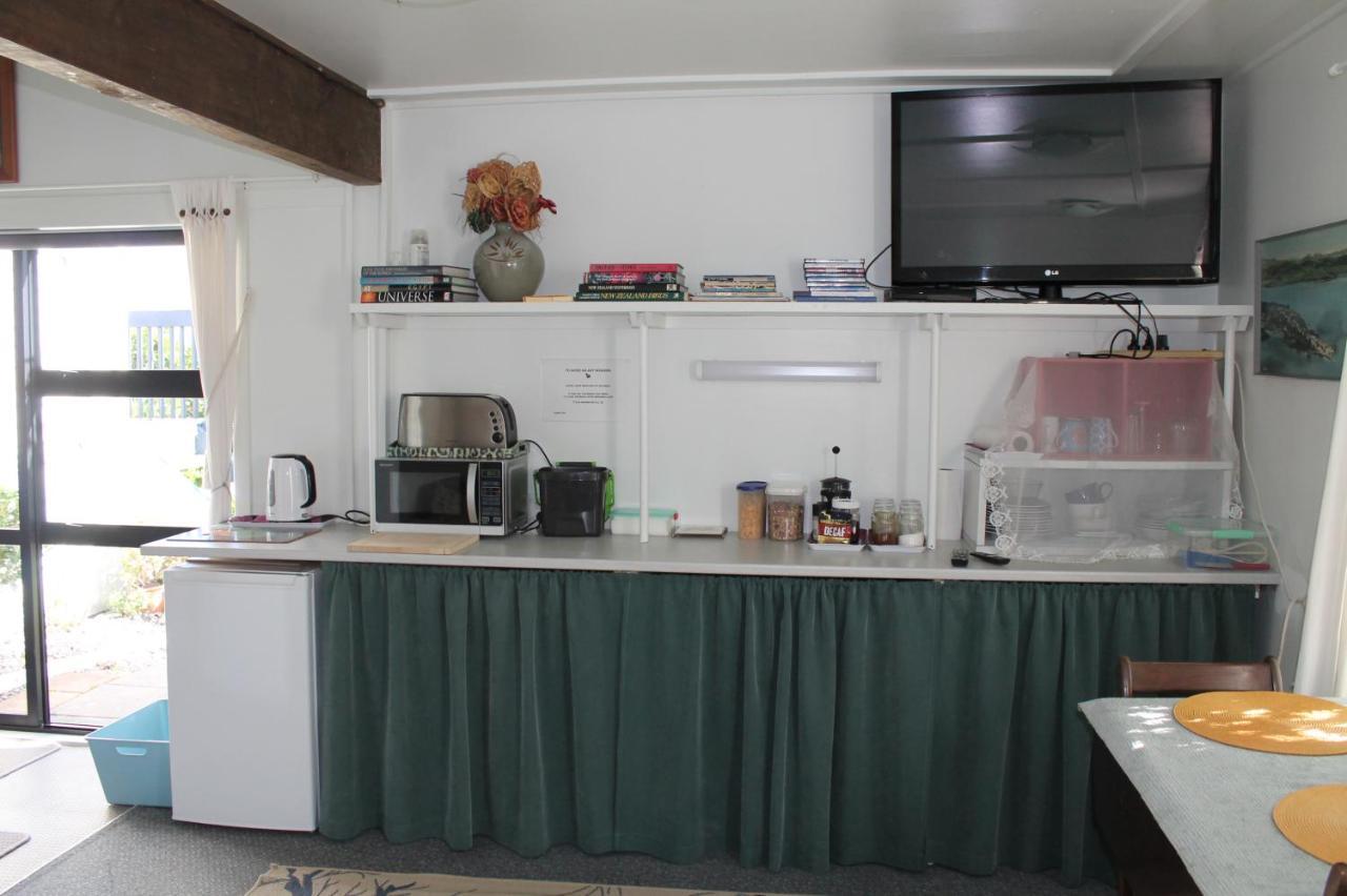 Brockies B N B Bed and Breakfast Rawene Esterno foto
